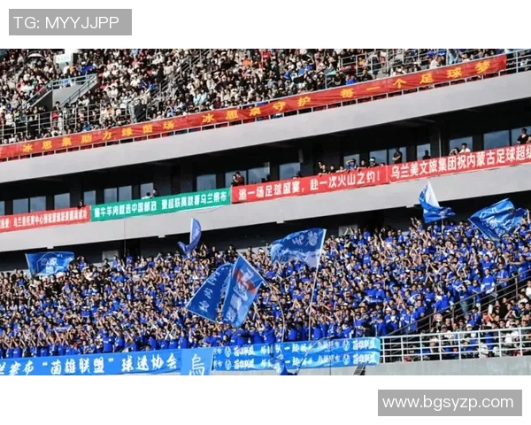 10月29日足球明星齐聚赛场展现风采引发球迷热烈追捧