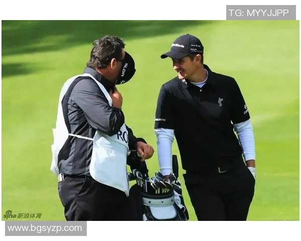 巴西足球明星齐聚一堂共同观赛分享激情与荣耀